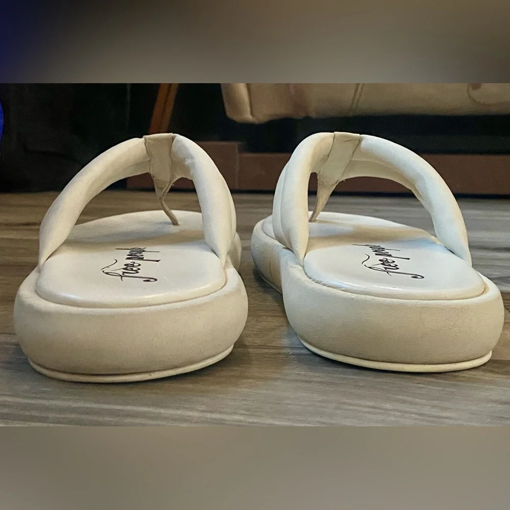 Free People Wonderland Flip Flop Thong Sandal - Picture 7 of 11